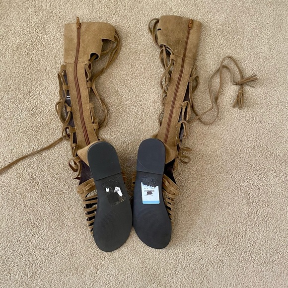 Free People Gladiator Sandals. Sz 38 (7-7.5) NWT - Picture 2 of 3